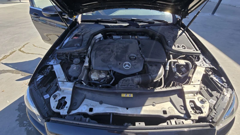 Mercedes-Benz E 220, снимка 9 - Автомобили и джипове - 53445704