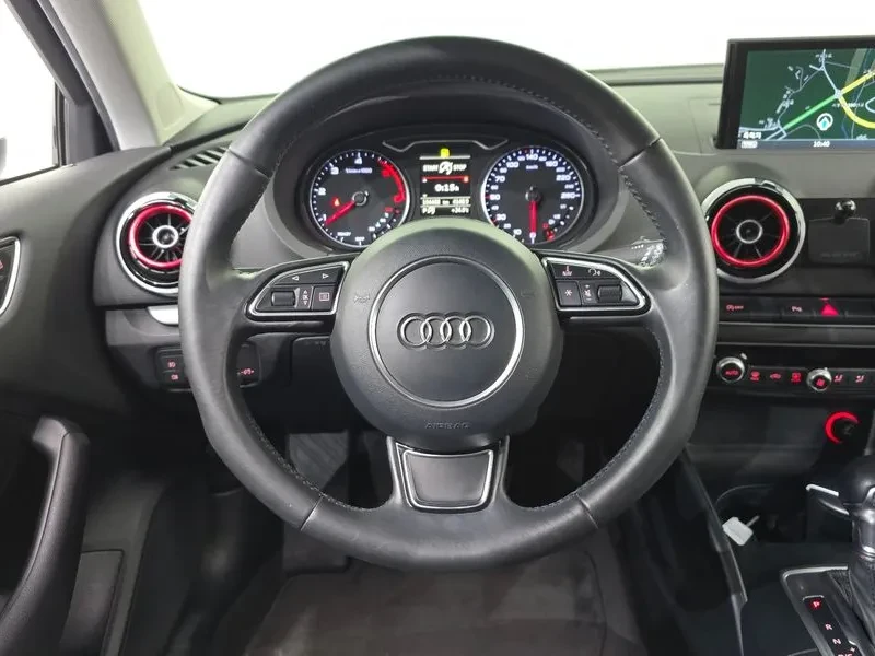 Audi A3 2.0 TDI, снимка 13 - Автомобили и джипове - 55006373