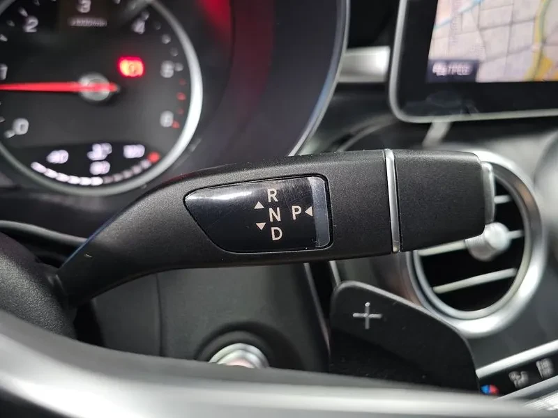 Mercedes-Benz C 220 - САМО 30% АВАНС, снимка 9 - Автомобили и джипове - 55570018