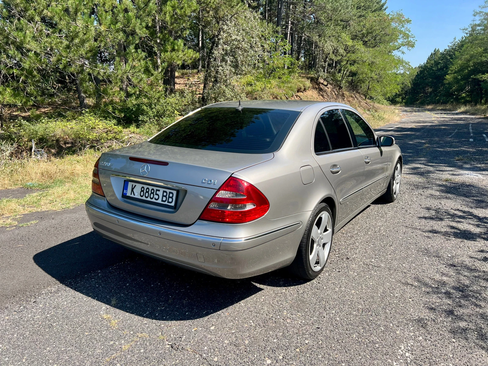 Mercedes-Benz E 270  - изображение 4