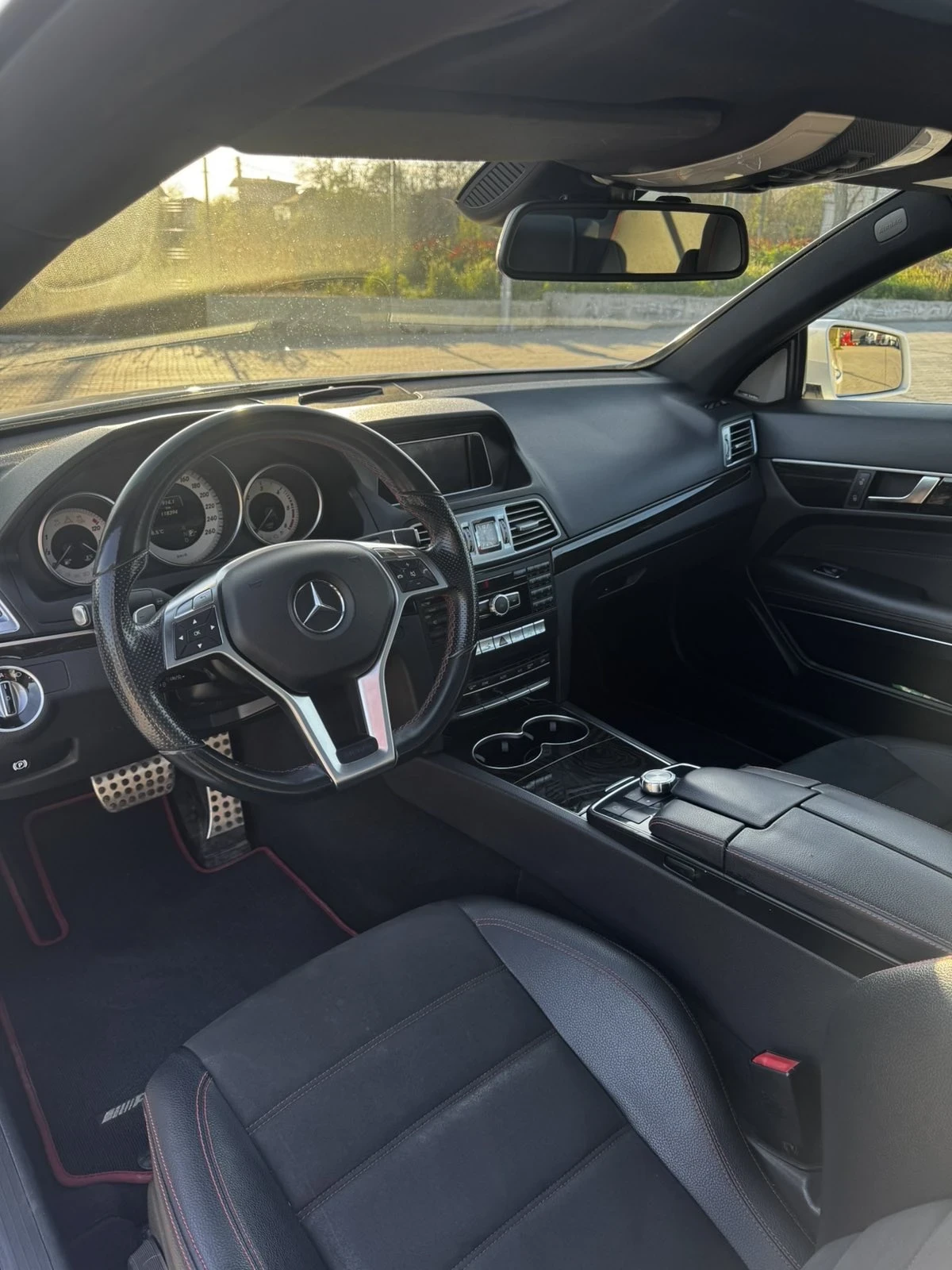 Mercedes-Benz E 250 Купе - изображение 6