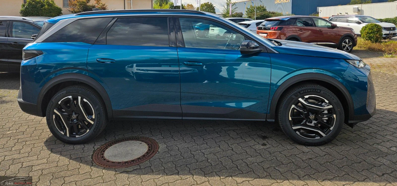 Peugeot 5008 E/ALLURE/213HP/PANO/AMBI/CARPLAY/LED/NAVI/180f - изображение 6