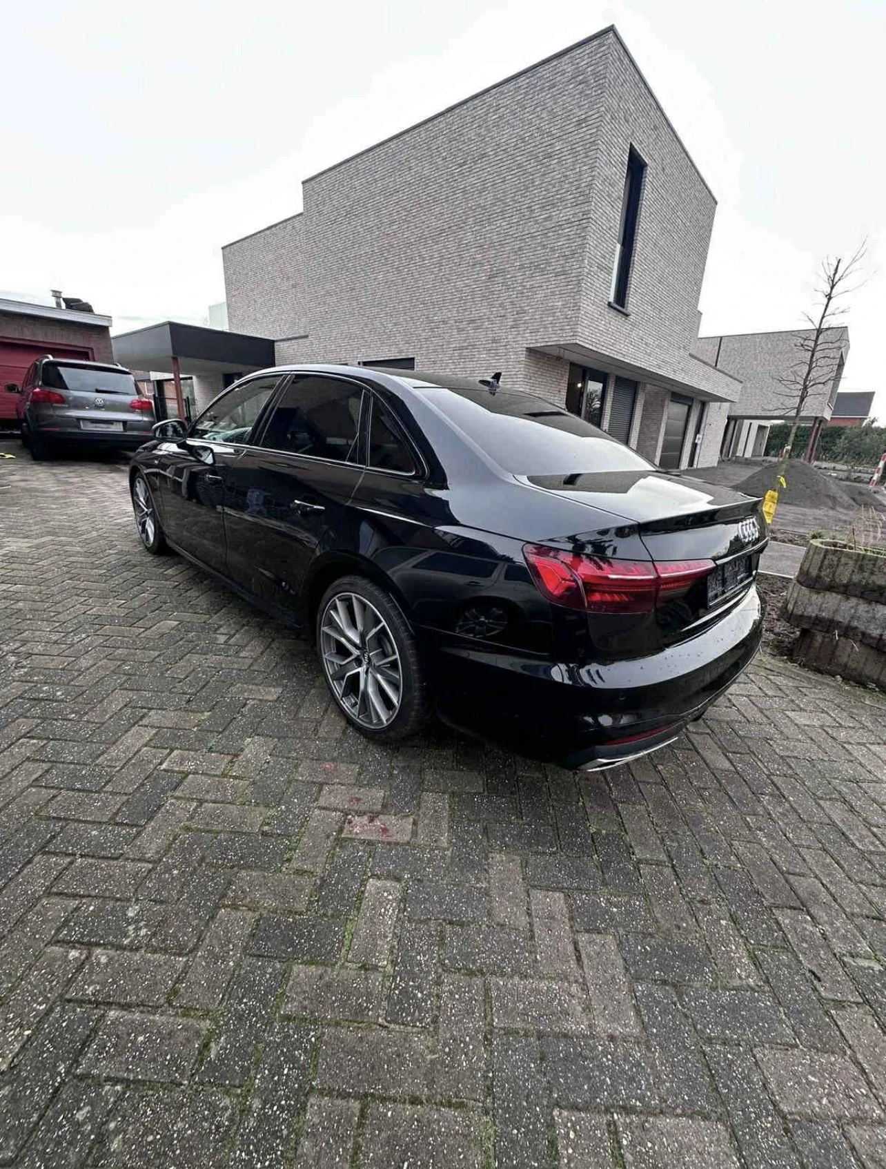 Audi A4 S-Line Quattro - изображение 3