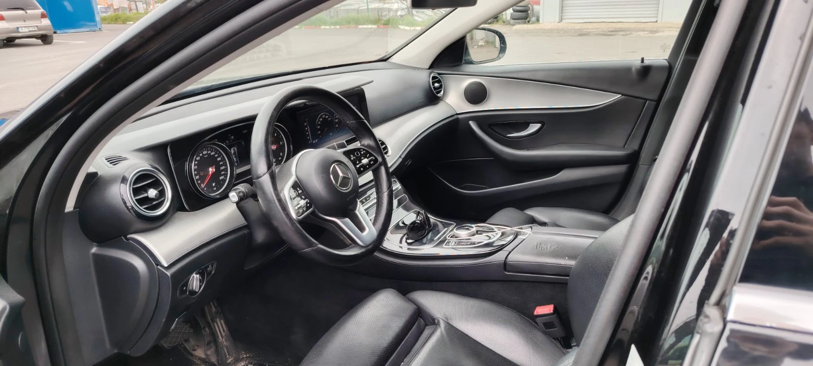 Mercedes-Benz E 220  - изображение 7