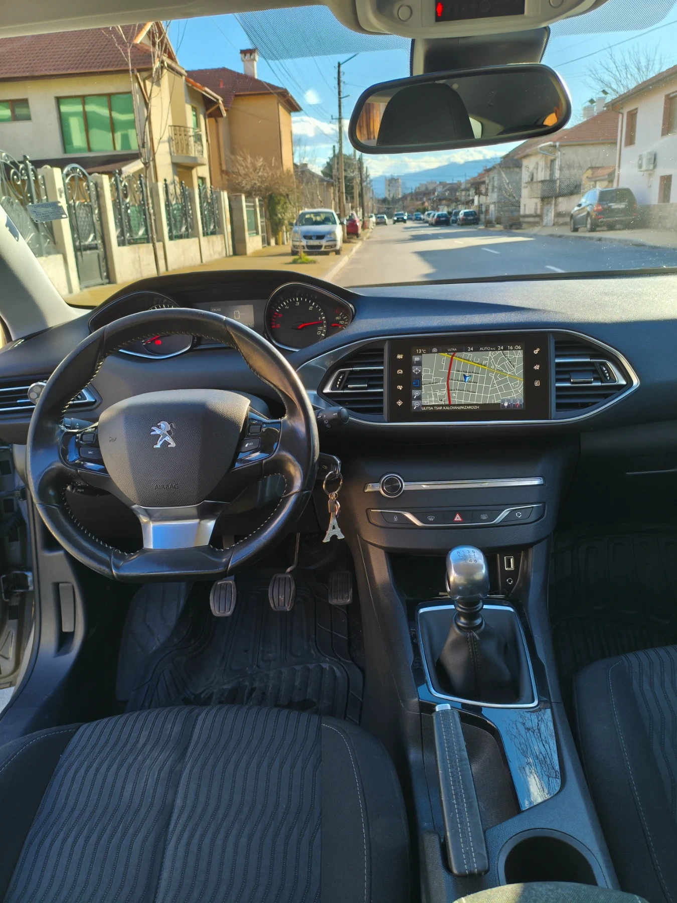 Peugeot 308 1.6 hdi - изображение 9