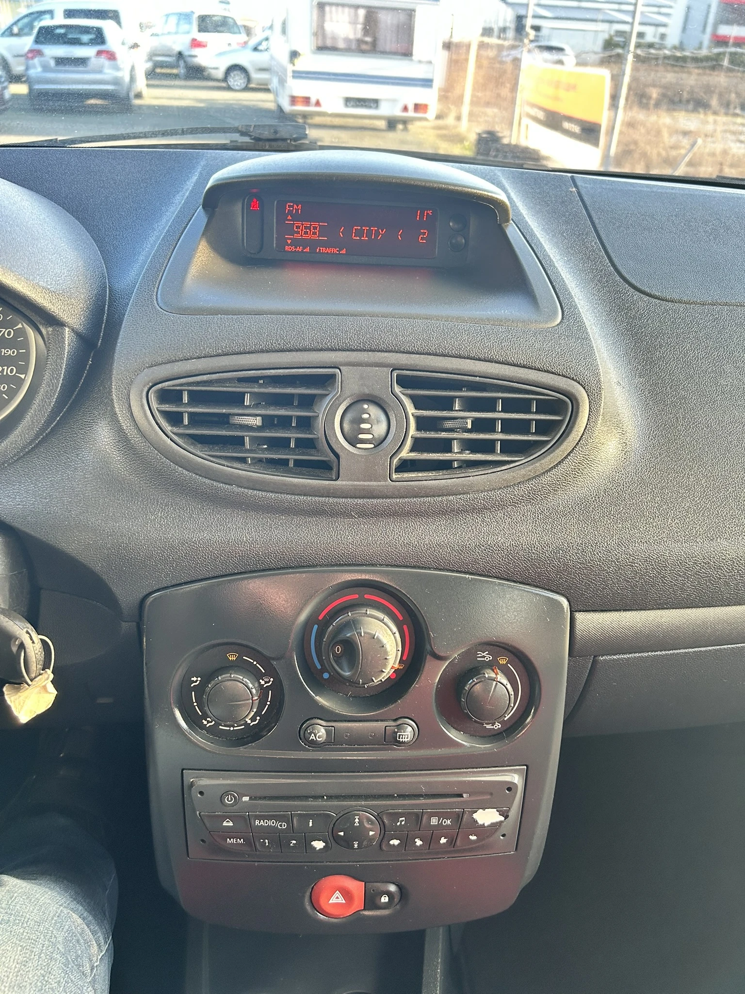 Renault Clio 1.5 dCi | Mobile.bg � ����������� 14