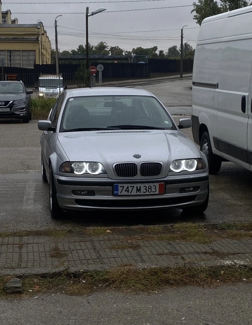 BMW 330, снимка 4 - Автомобили и джипове - 53918869