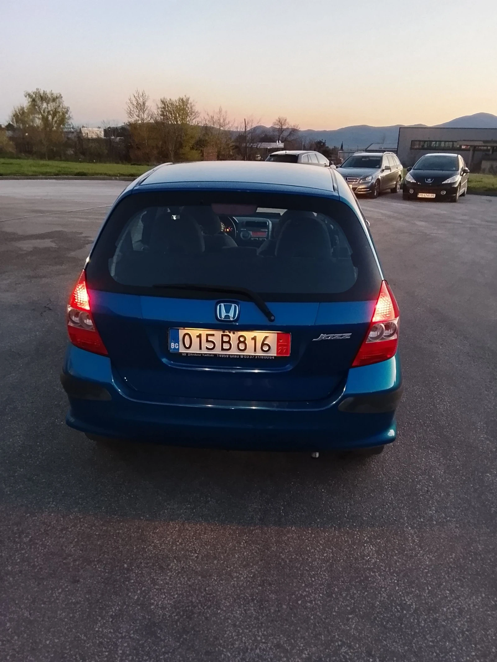 Honda Jazz 1.4/neu feis, снимка 9 - Автомобили и джипове - 54140398