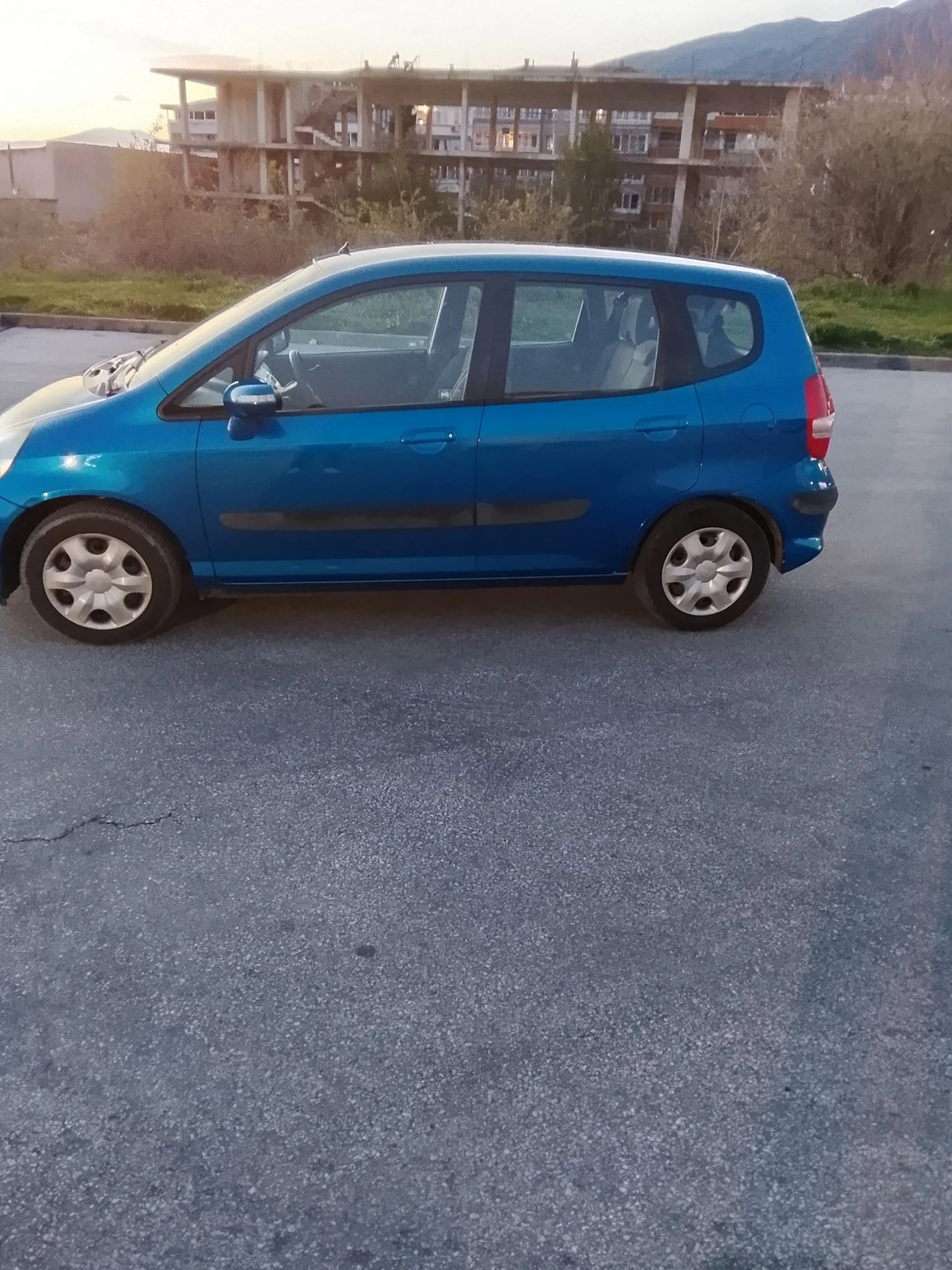 Honda Jazz 1.4/neu feis, снимка 3 - Автомобили и джипове - 54140398