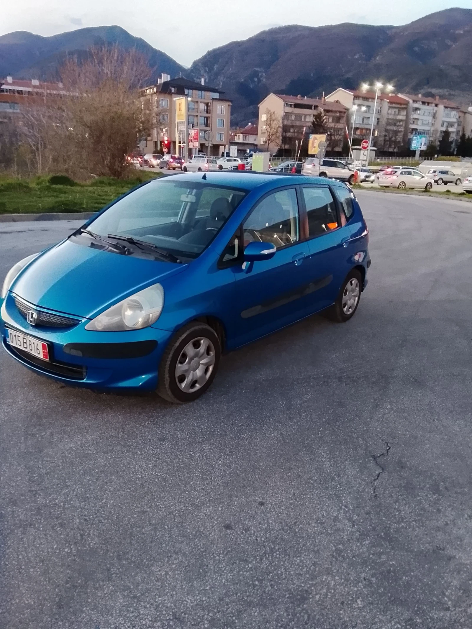 Honda Jazz 1.4/neu feis, снимка 2 - Автомобили и джипове - 54140398
