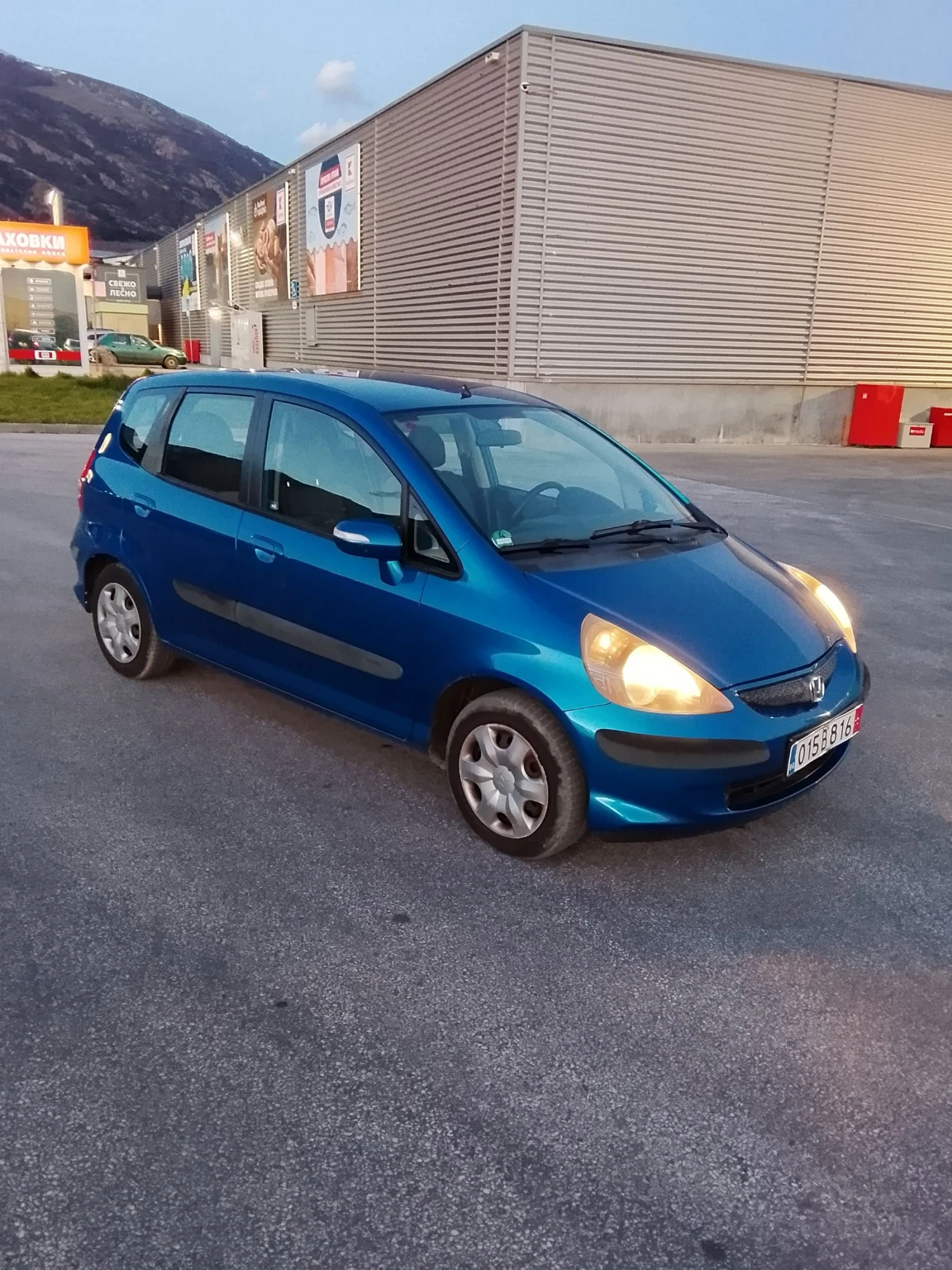 Honda Jazz 1.4/neu feis, снимка 8 - Автомобили и джипове - 54140398