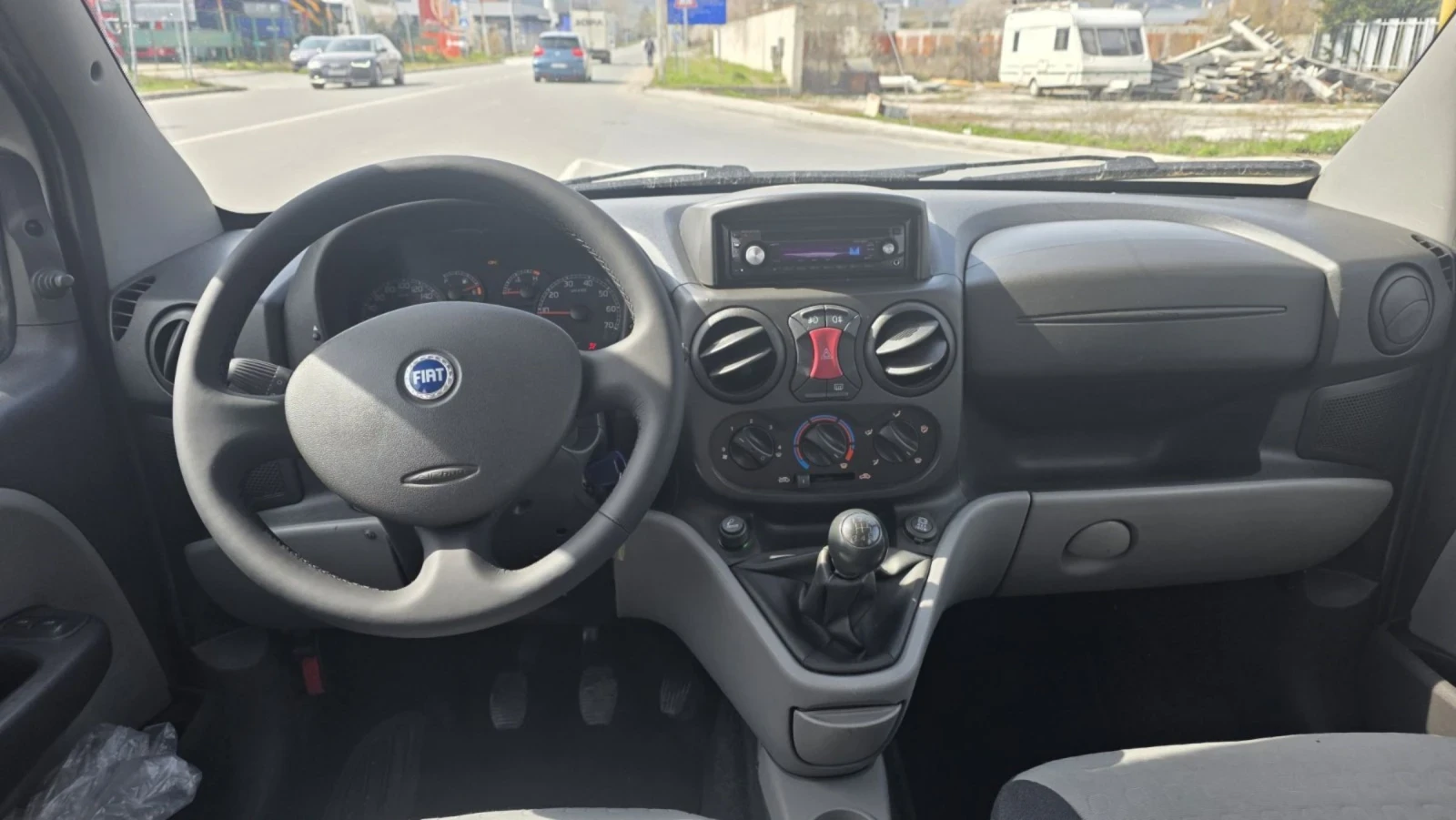 Fiat Doblo 1.3. Multijet КЛИМАТИК, снимка 12 - Автомобили и джипове - 54178120