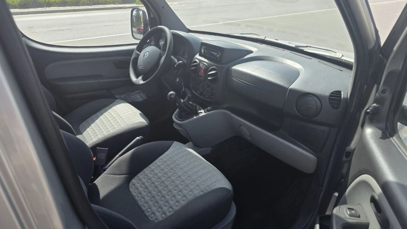 Fiat Doblo 1.3. Multijet КЛИМАТИК, снимка 9 - Автомобили и джипове - 54178120