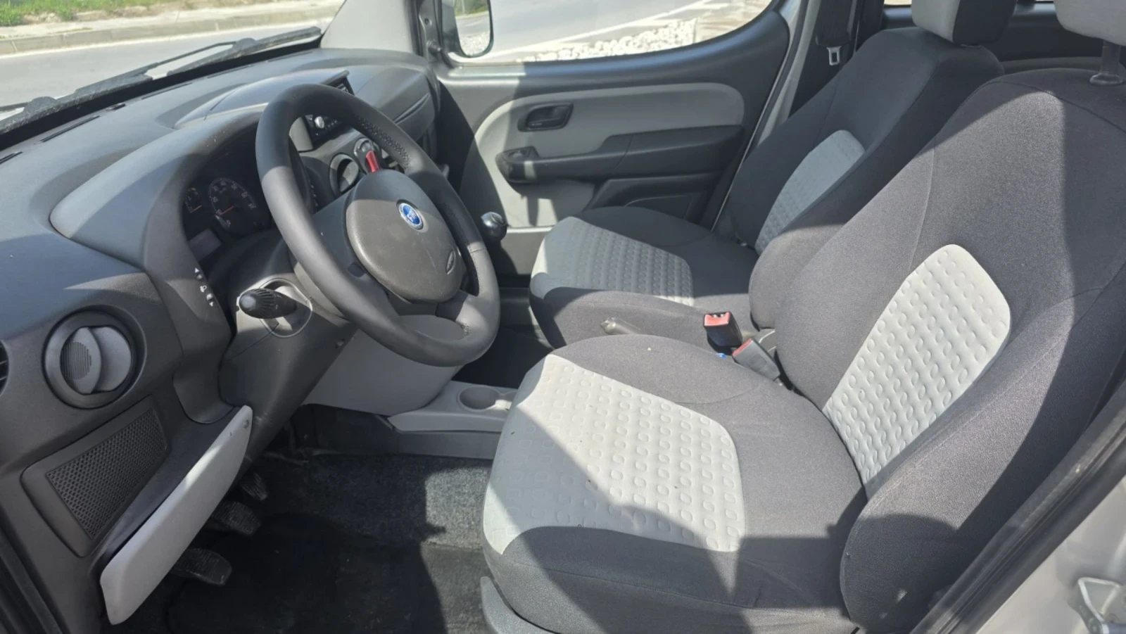 Fiat Doblo 1.3. Multijet КЛИМАТИК, снимка 13 - Автомобили и джипове - 54178120