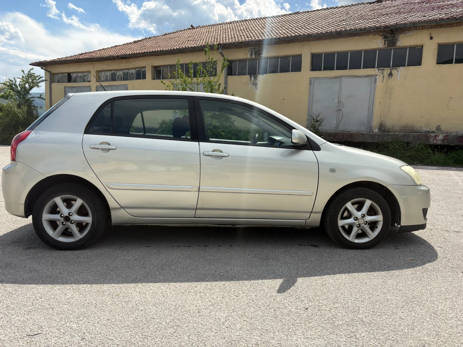 Toyota Corolla, снимка 3 - Автомобили и джипове - 54365776