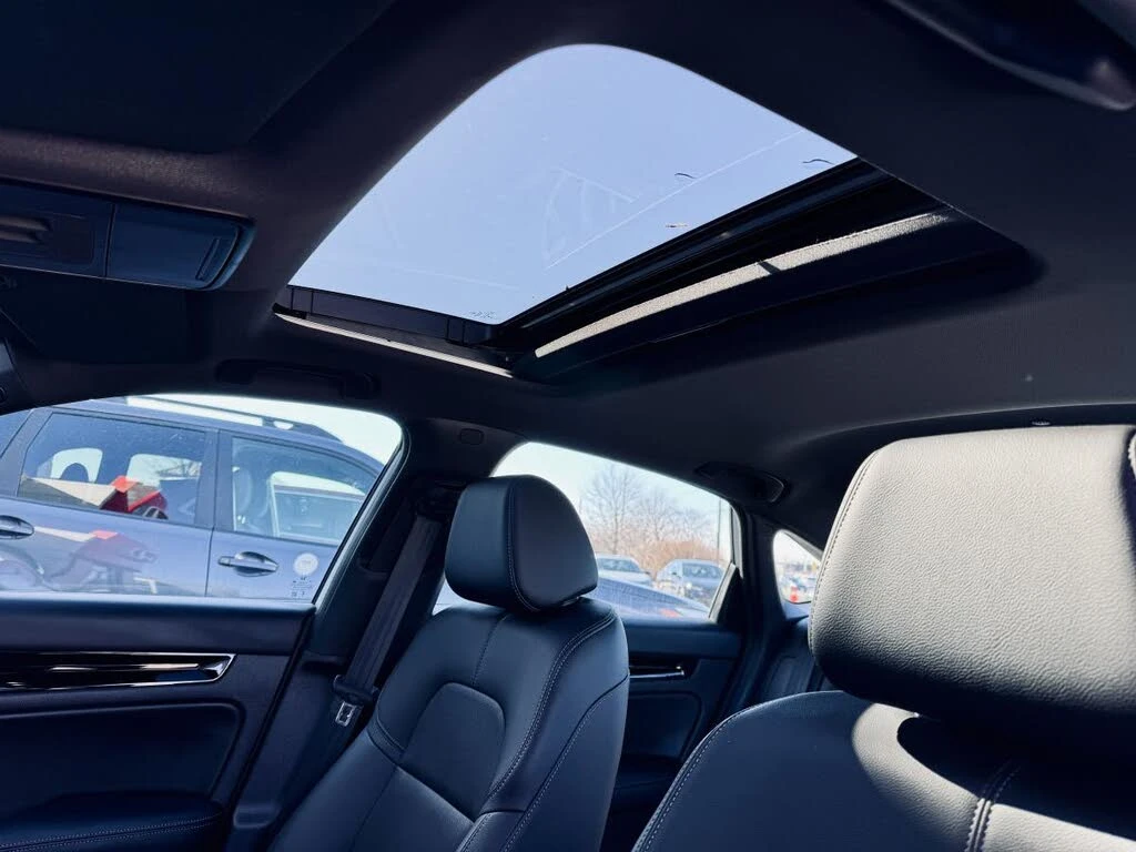 Honda Civic  Hybrid Sport Touring Sedan FWD | Mobile.bg � ����������� 11