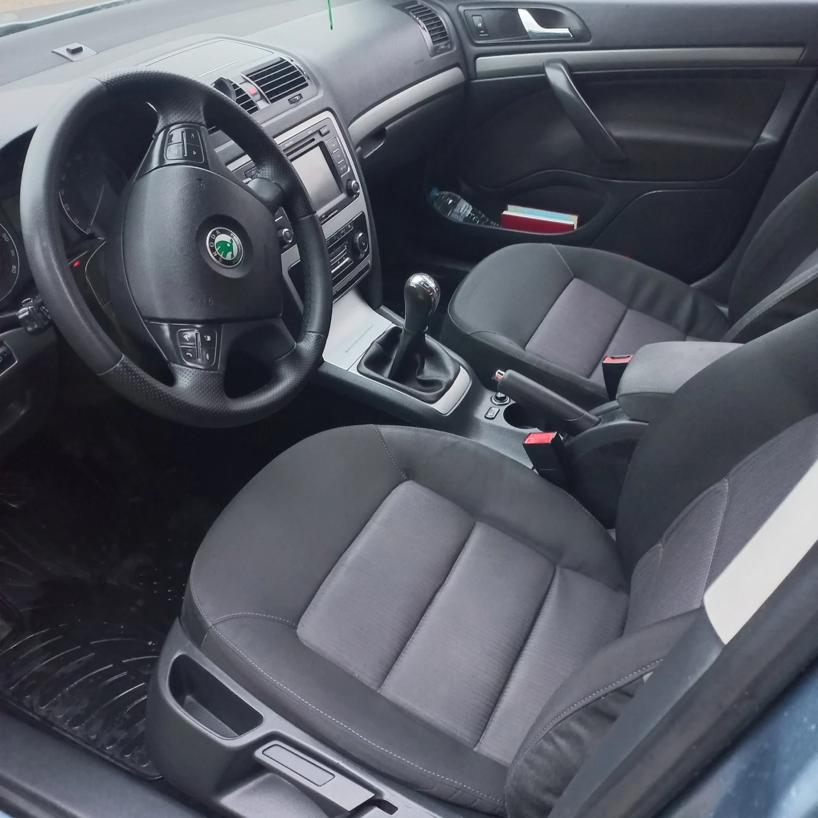 Skoda Octavia 1.9 TDI, снимка 4 - Автомобили и джипове - 54417295