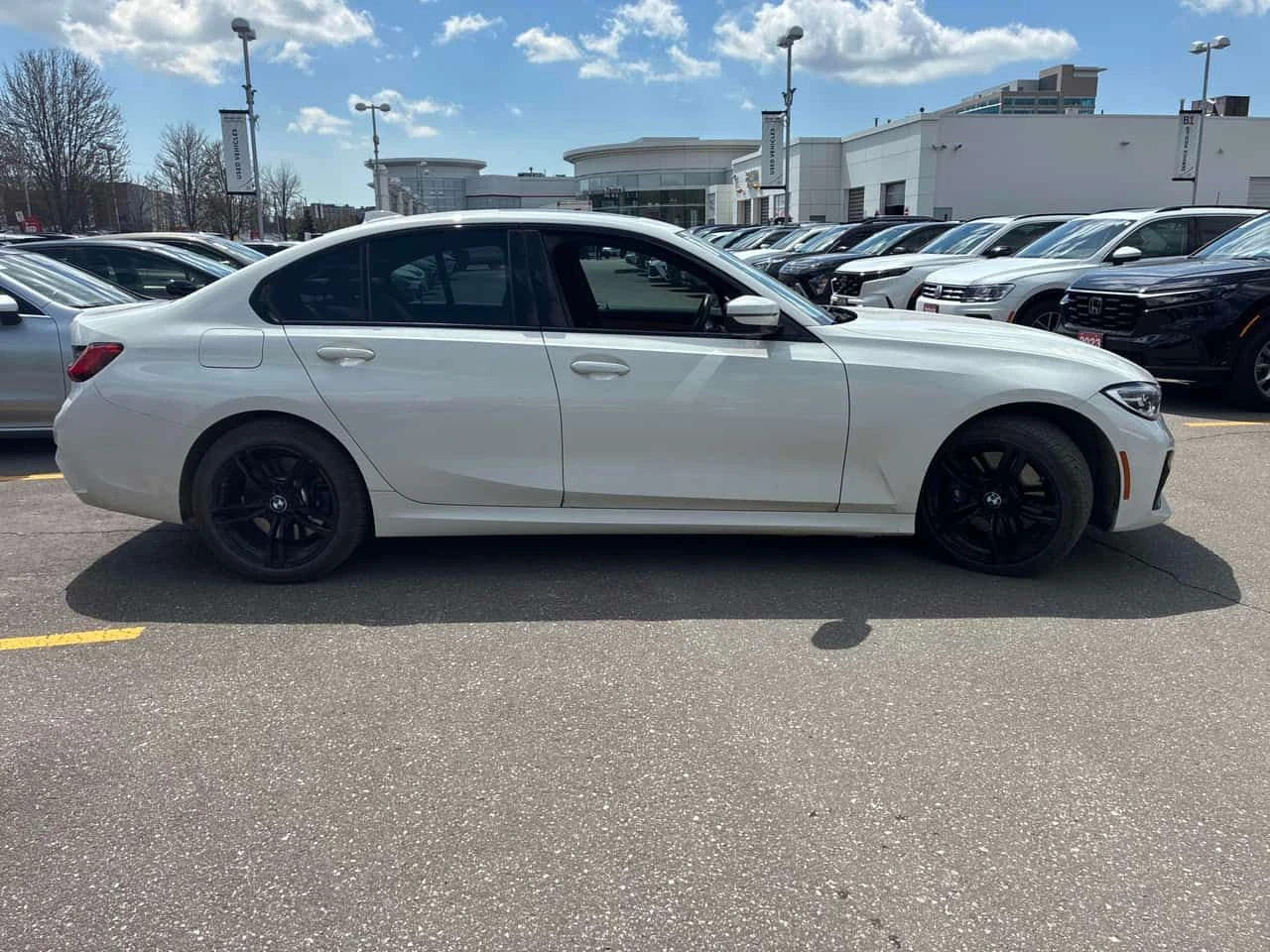 BMW 330 330i xDrive  CARFAX | Mobile.bg � ����������� 3