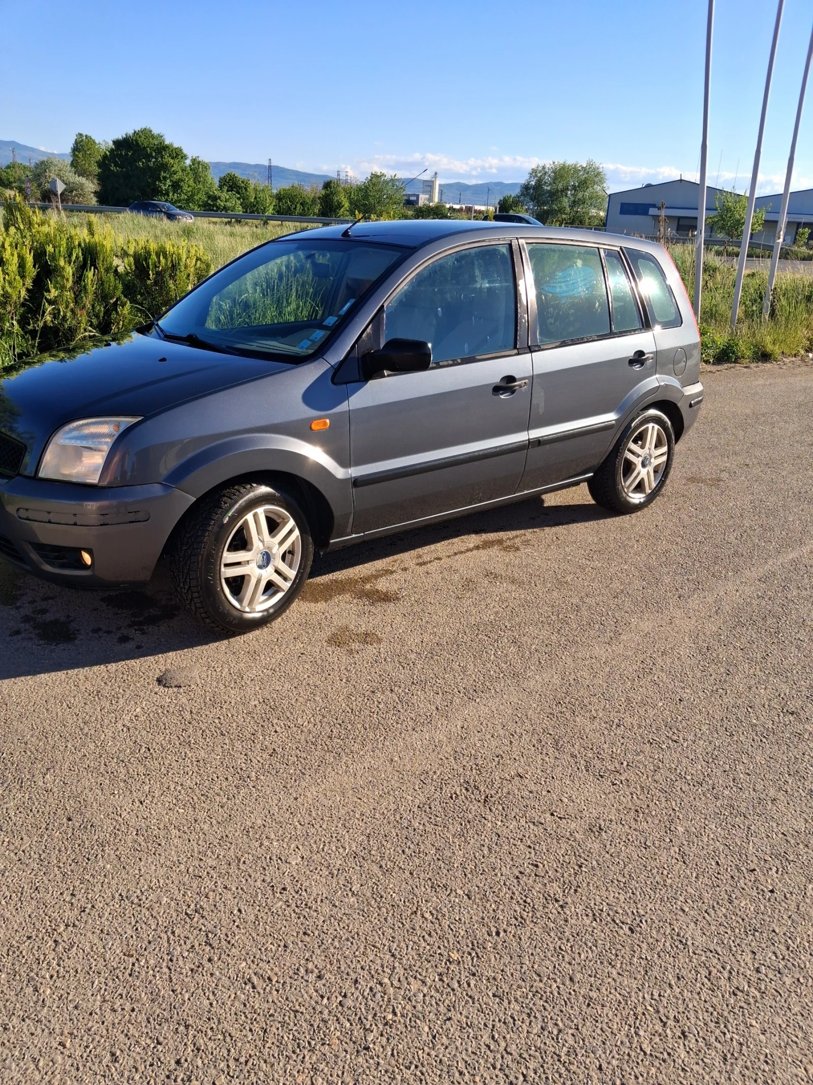 Ford Fusion 1.6 16V 100к.с Климатик! , снимка 2 - Автомобили и джипове - 54654938
