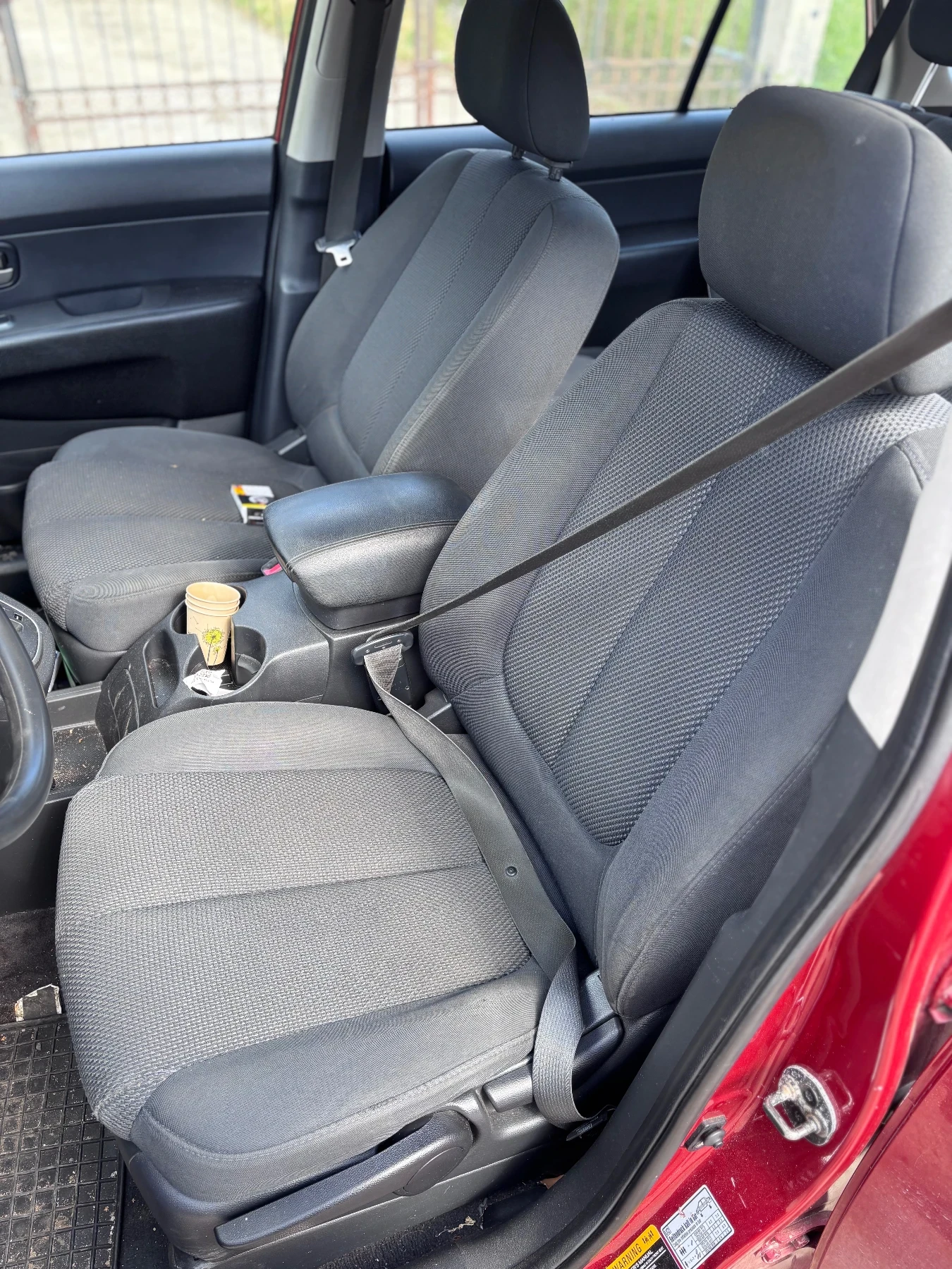 Kia Carens, снимка 7 - Автомобили и джипове - 54724699