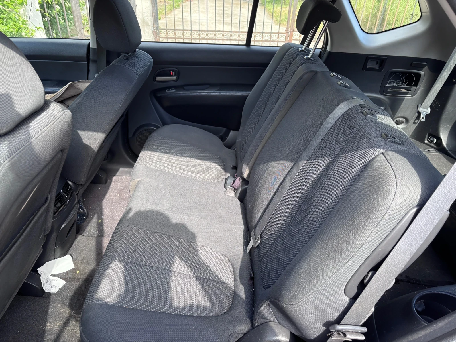 Kia Carens, снимка 5 - Автомобили и джипове - 54724699