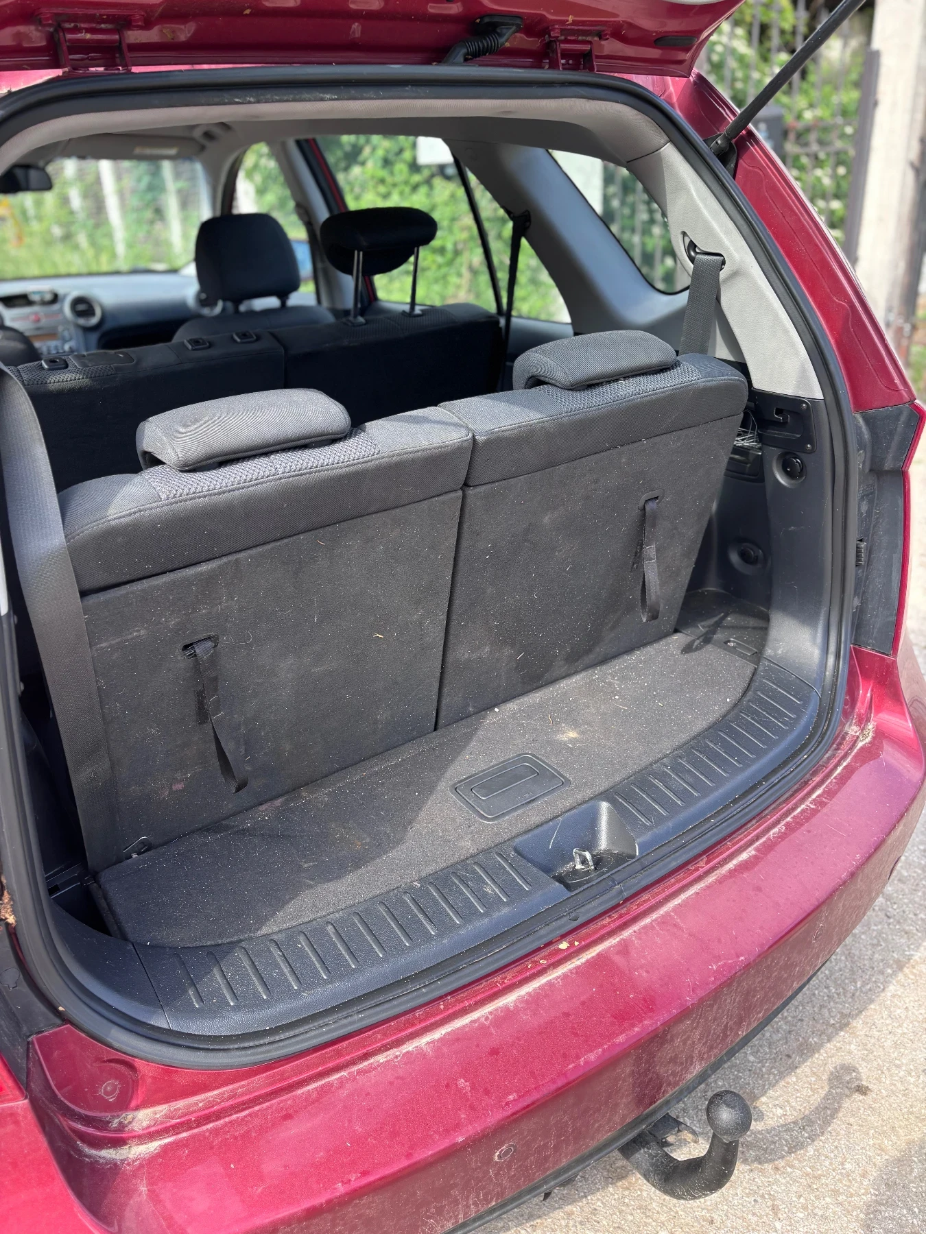 Kia Carens, снимка 8 - Автомобили и джипове - 54724699