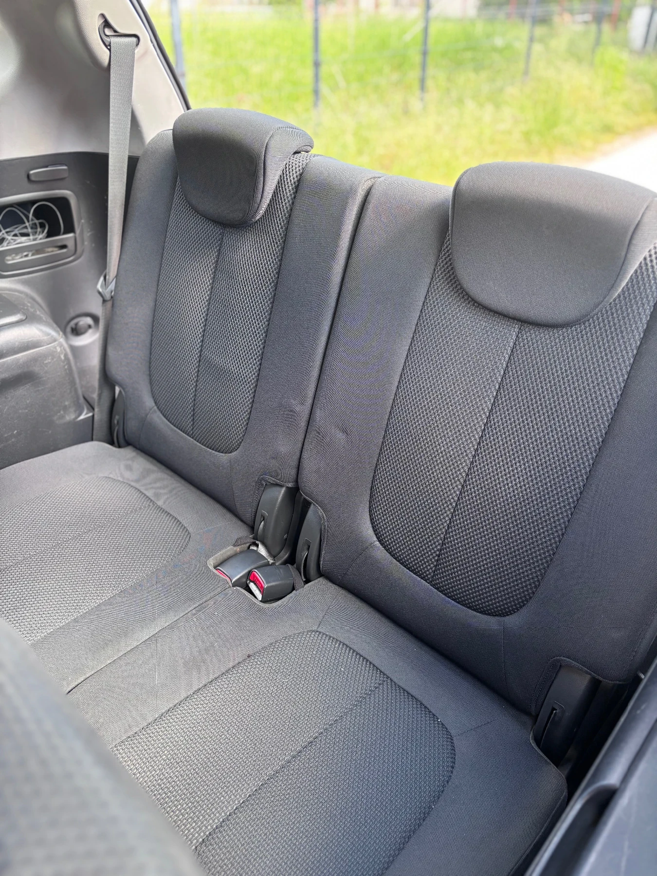 Kia Carens, снимка 6 - Автомобили и джипове - 54724699