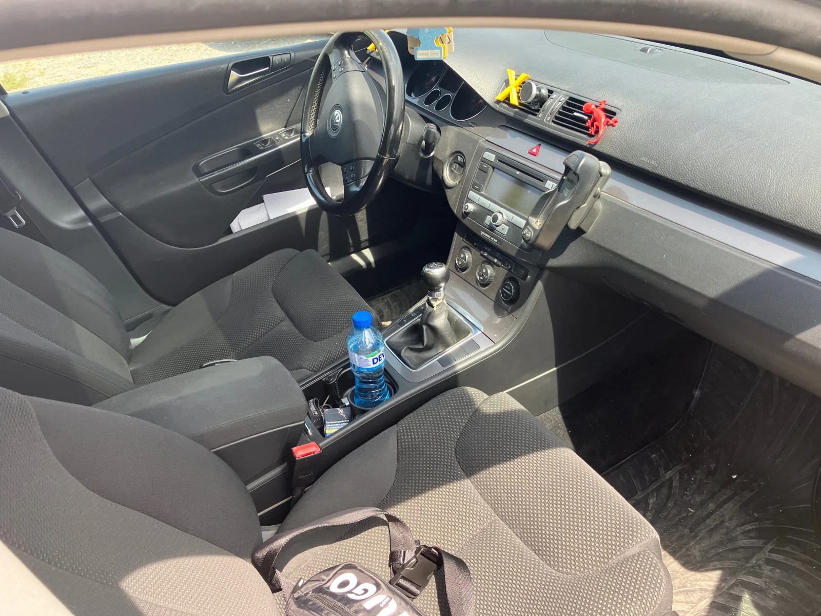 VW Passat 1.9 TDI, снимка 2 - Автомобили и джипове - 54740255
