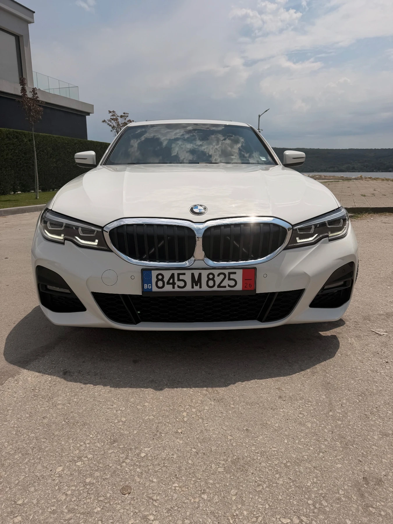 BMW 330 I XDrive , снимка 3 - Автомобили и джипове - 55134403
