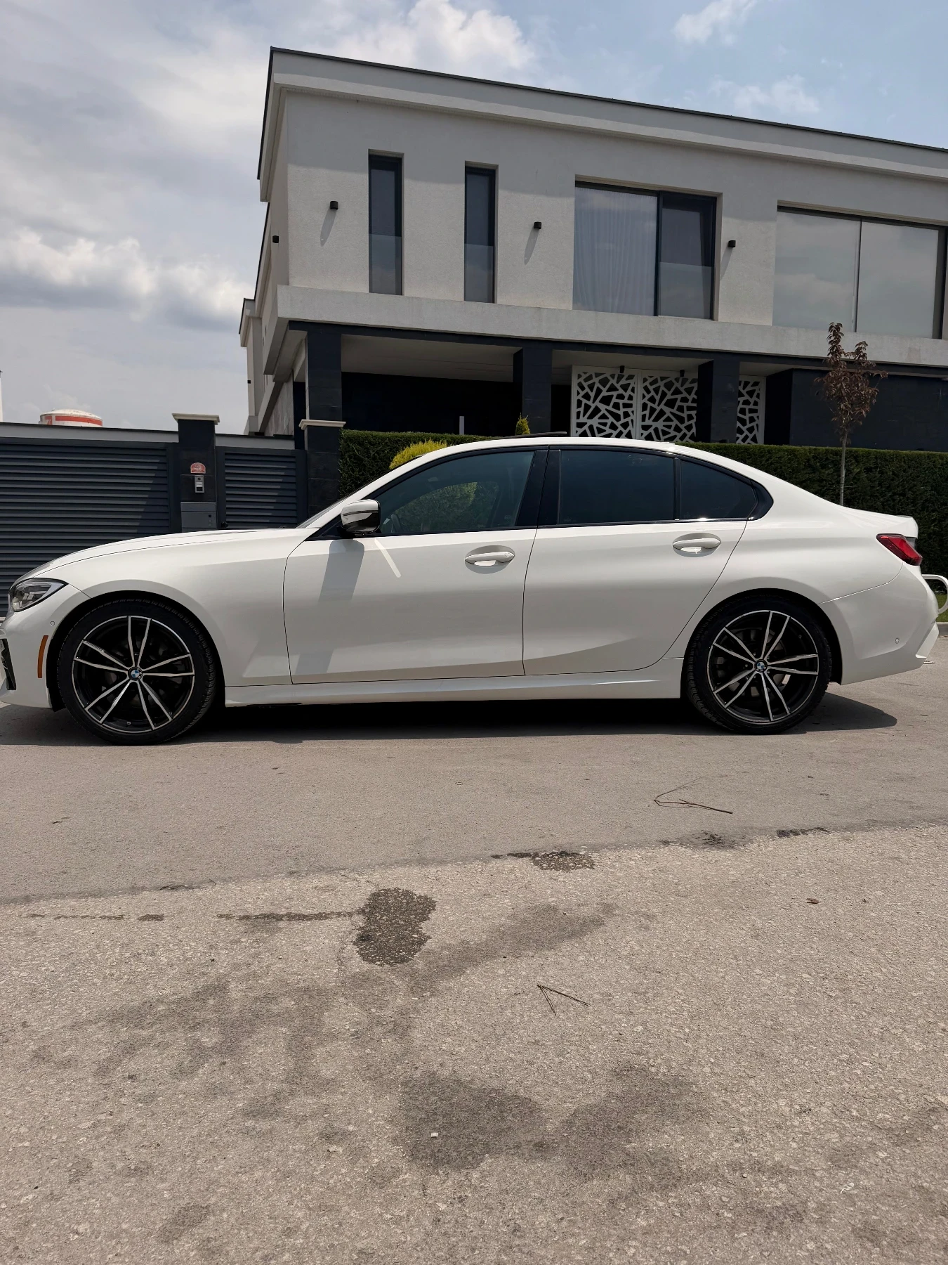 BMW 330 I XDrive , снимка 5 - Автомобили и джипове - 55134403