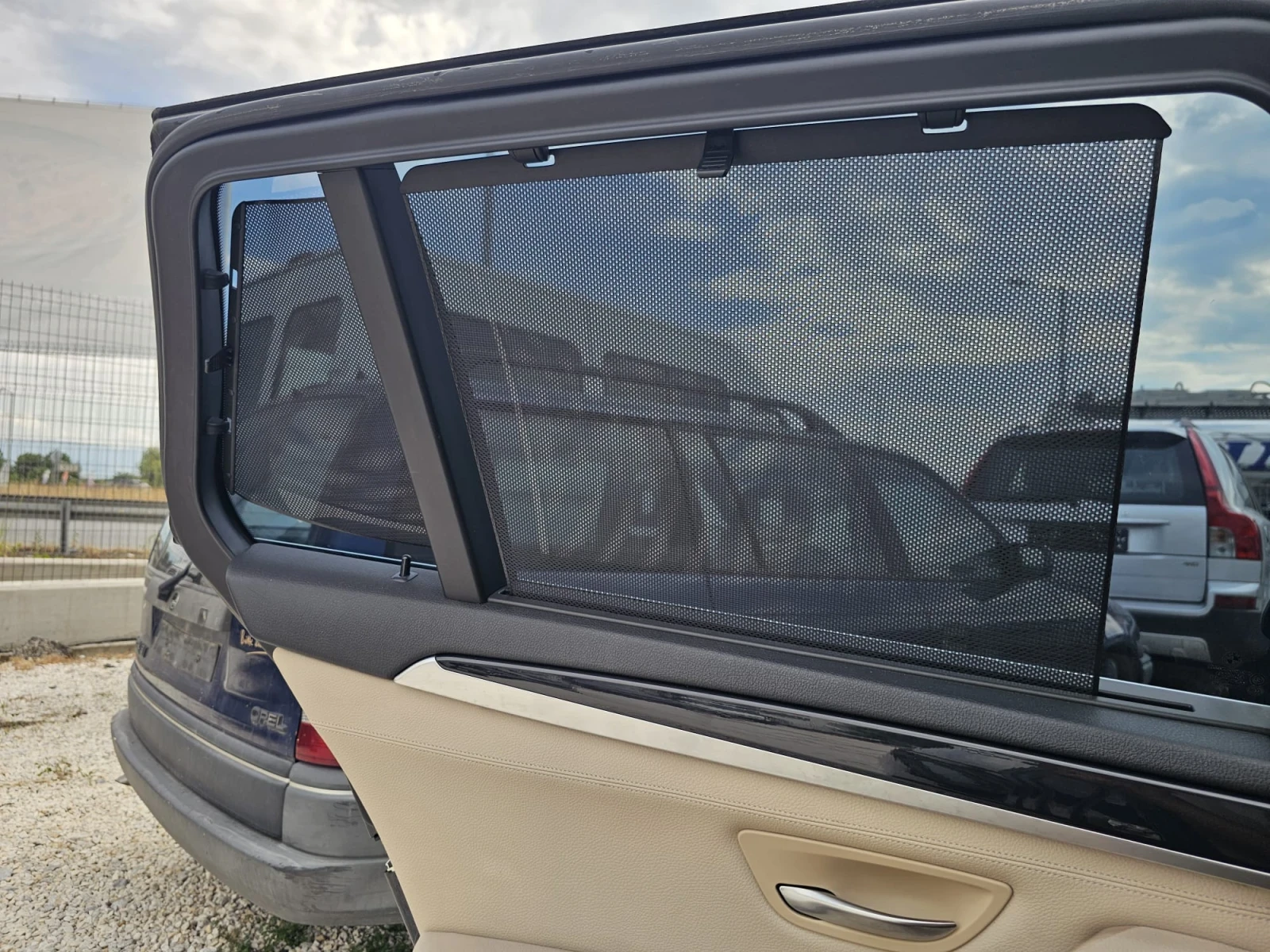 BMW 530 X drive/ Distronik, снимка 14 - Автомобили и джипове - 55333115
