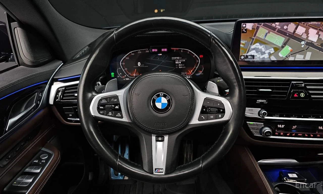 BMW 6 GT 630* M* SPORT* XDRIVE* ОБДУХВАНЕ* ДИСТРОНИК* ХЕДЪП, снимка 9 - Автомобили и джипове - 55576180
