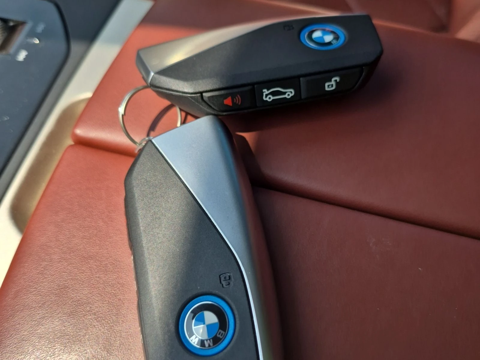 BMW iX M-pkg* Laser* Вакуум* 360* Въздух* Обдух* Distroni, снимка 11 - Автомобили и джипове - 55706533