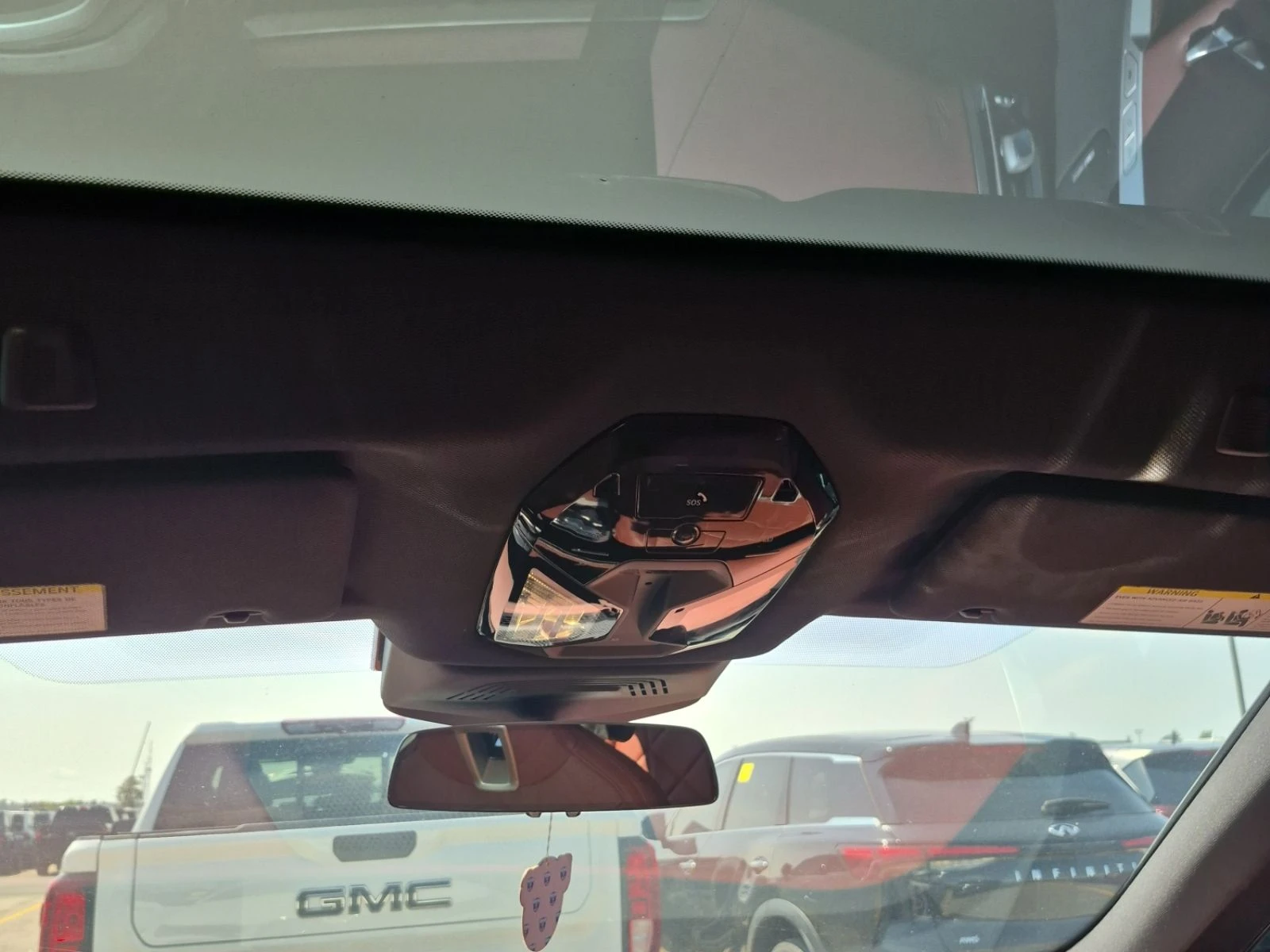 BMW iX M-pkg* Laser* Вакуум* 360* Въздух* Обдух* Distroni, снимка 9 - Автомобили и джипове - 55706533