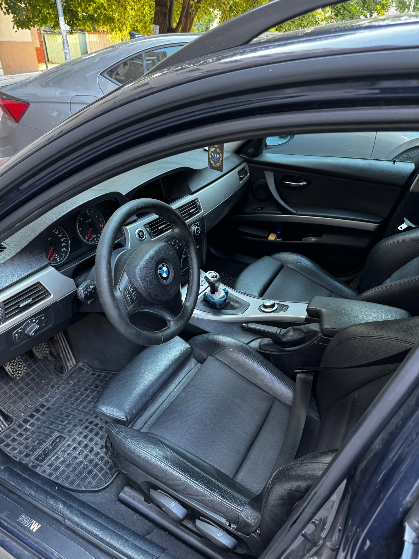 BMW 320, снимка 7 - Автомобили и джипове - 55839951