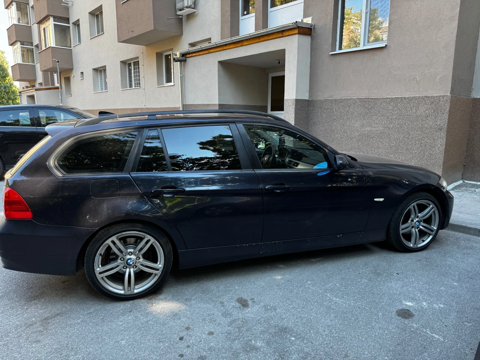 BMW 320, снимка 4 - Автомобили и джипове - 55839951