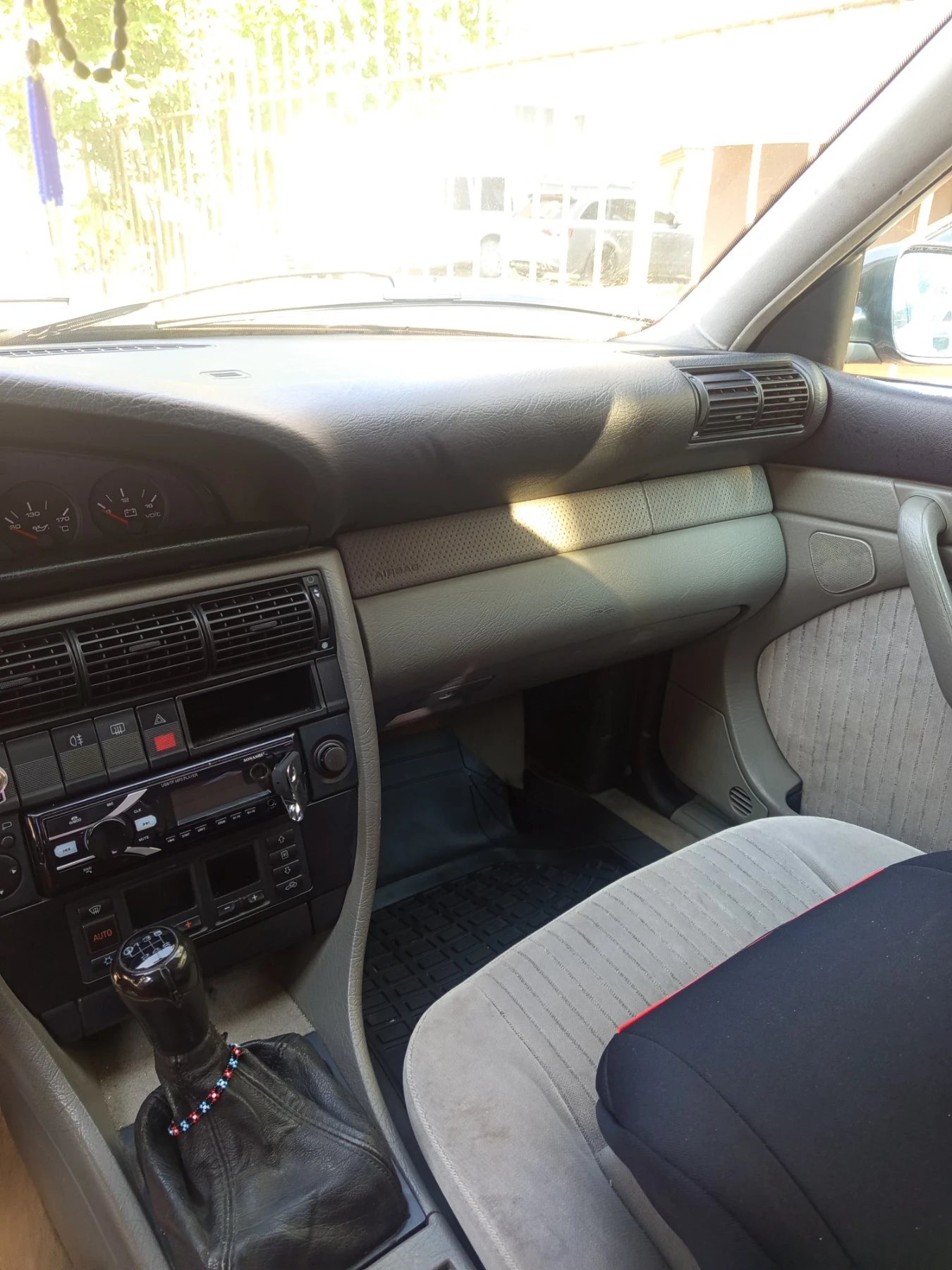 Audi A6 2.5, снимка 3 - Автомобили и джипове - 56063958