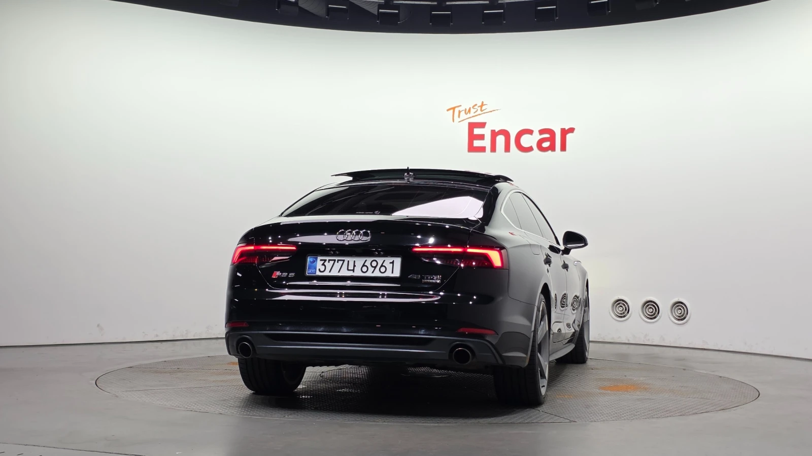 Audi A5 2.0 45TFSI Quattro Premium Sportback , снимка 4 - Автомобили и джипове - 56069925