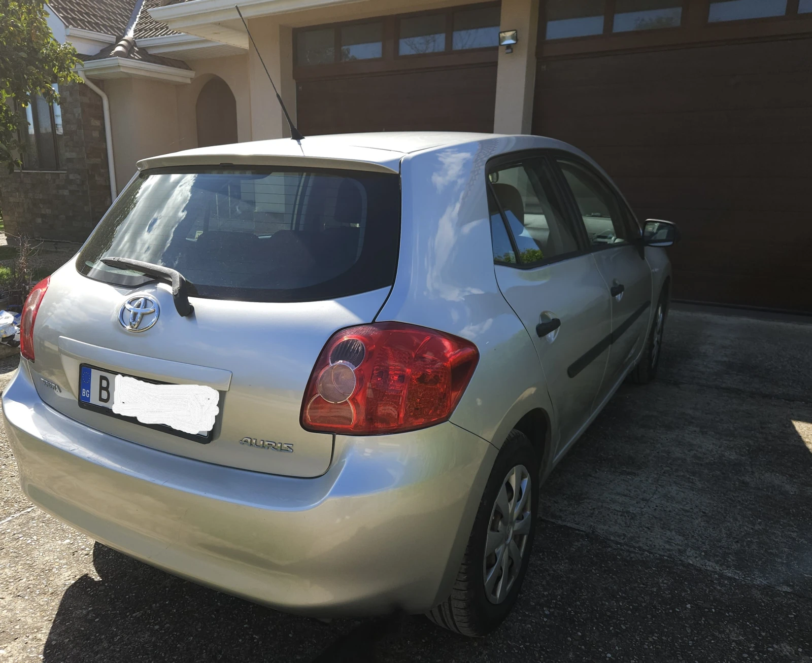 Toyota Auris, снимка 5 - Автомобили и джипове - 56363605