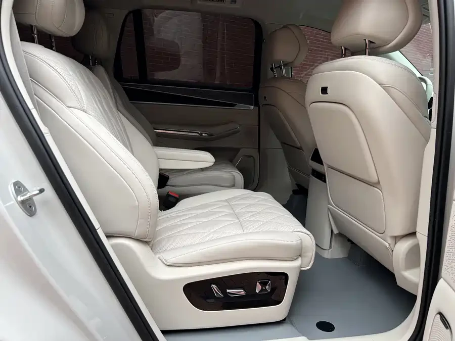 BYD Tang Datang AWD 130.15kWh Flagship Edition | Mobile.bg � ����������� 11