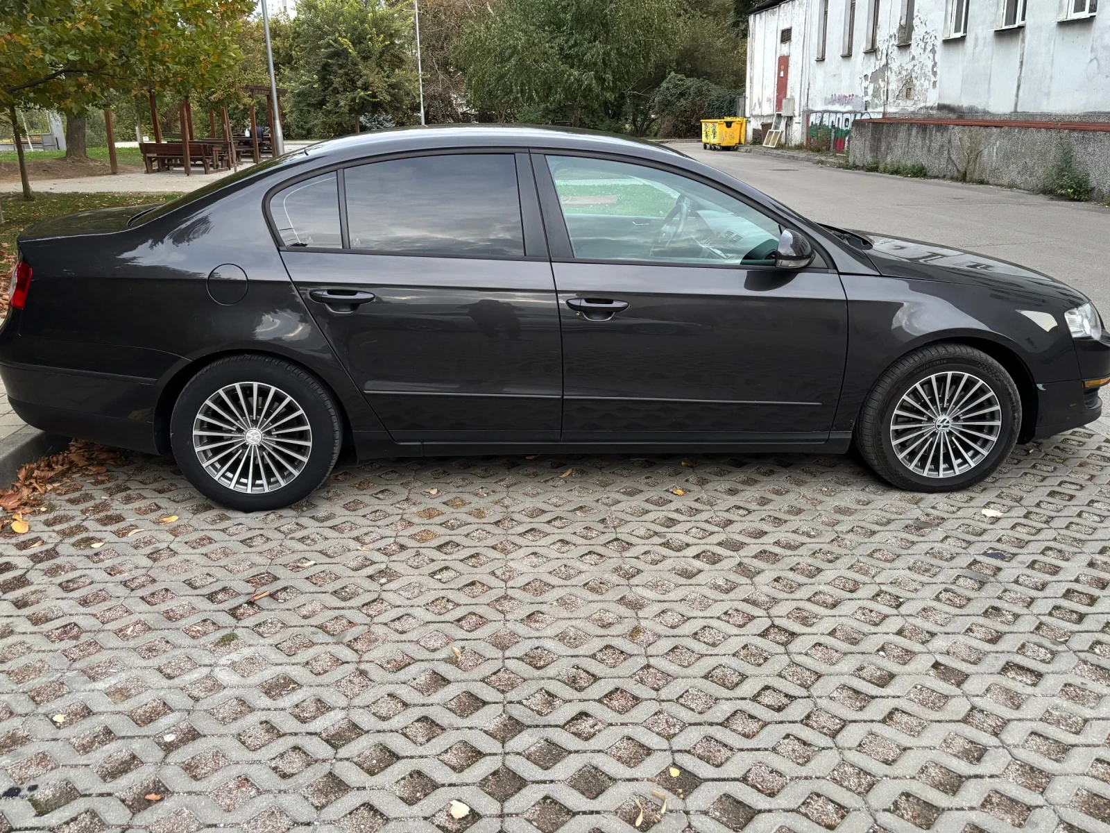 VW Passat, снимка 2 - Автомобили и джипове - 56552065