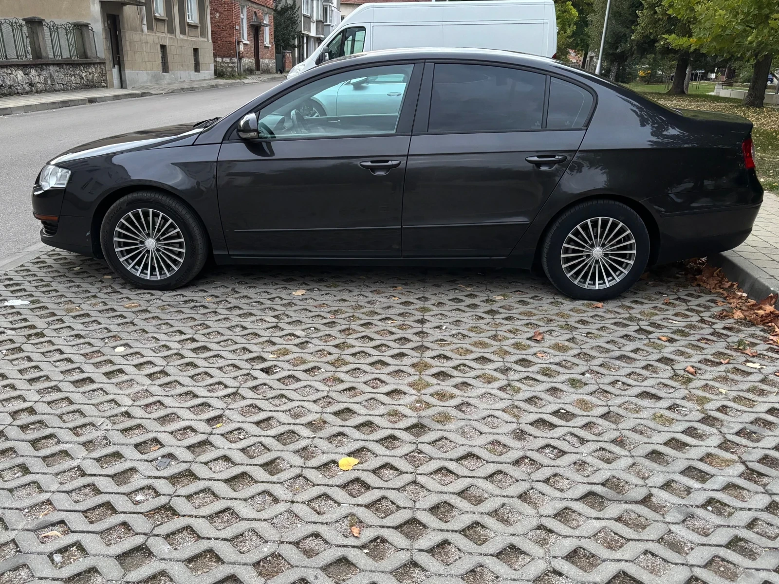 VW Passat, снимка 4 - Автомобили и джипове - 56552065