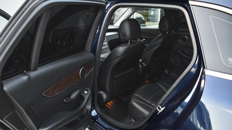 Mercedes-Benz GLC 250 d 4MATIC, снимка 9 - Автомобили и джипове - 51018014
