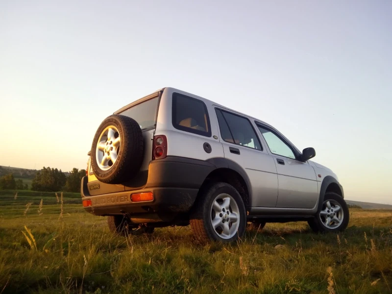 Land Rover Freelander 1.8i, снимка 10 - Автомобили и джипове - 51882270
