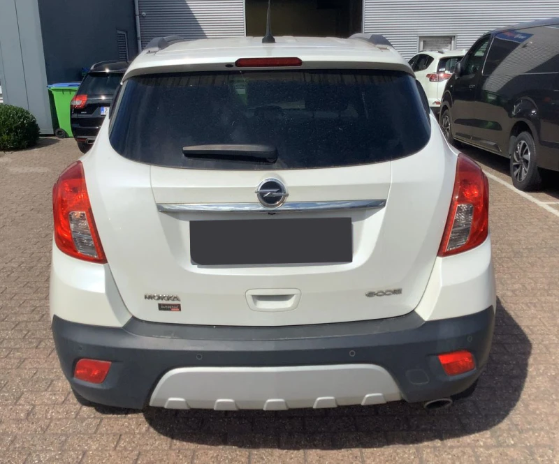 Opel Mokka 1.6CDTi, снимка 4 - Автомобили и джипове - 53026403