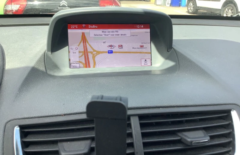 Opel Mokka 1.6CDTi, снимка 10 - Автомобили и джипове - 53026403