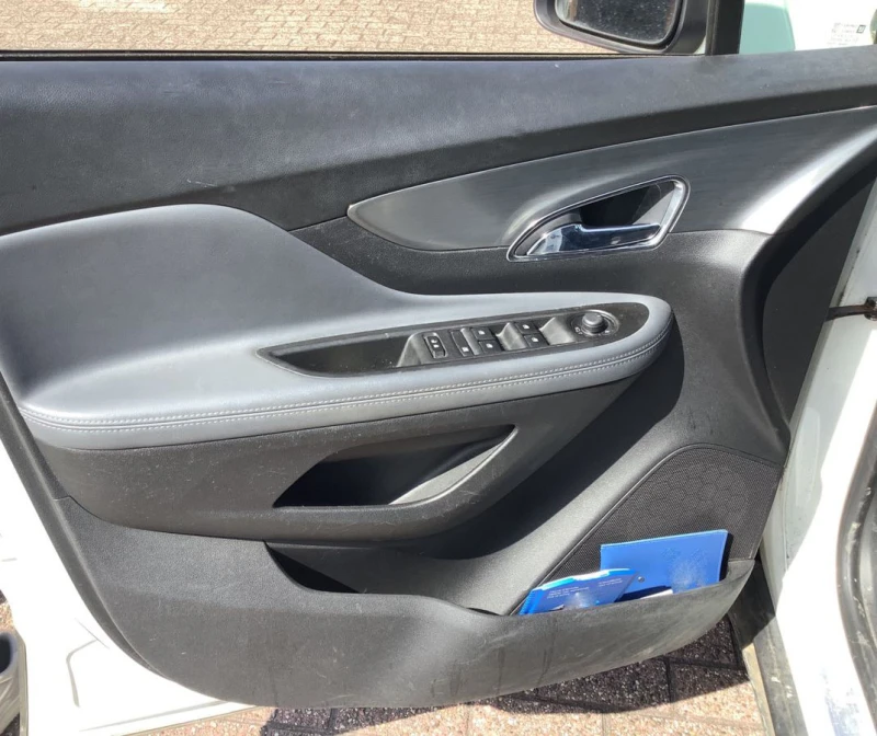 Opel Mokka 1.6CDTi, снимка 12 - Автомобили и джипове - 53026403