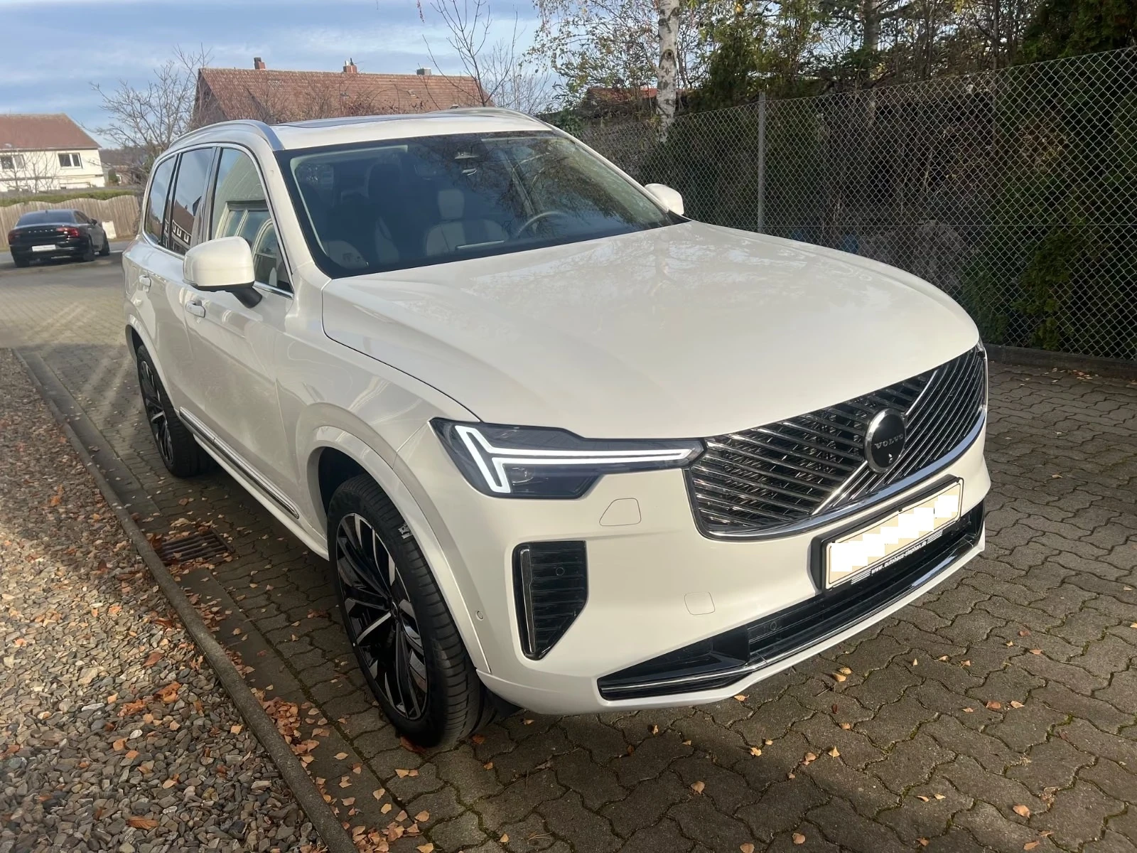 Volvo Xc90 B5 AWD Plus, снимка 2 - Автомобили и джипове - 42025783