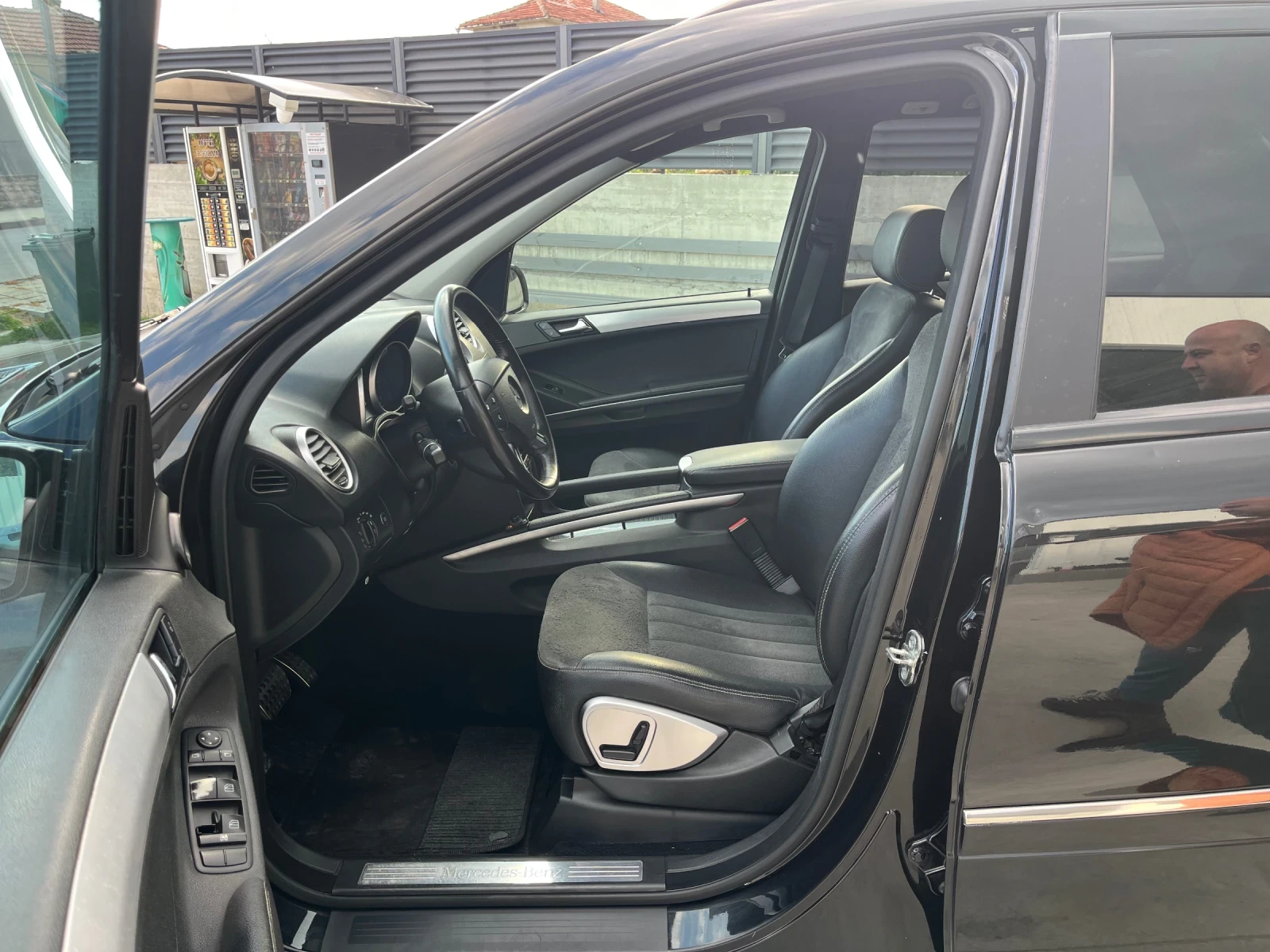 Mercedes-Benz ML 320 3.2/SPORT - изображение 9