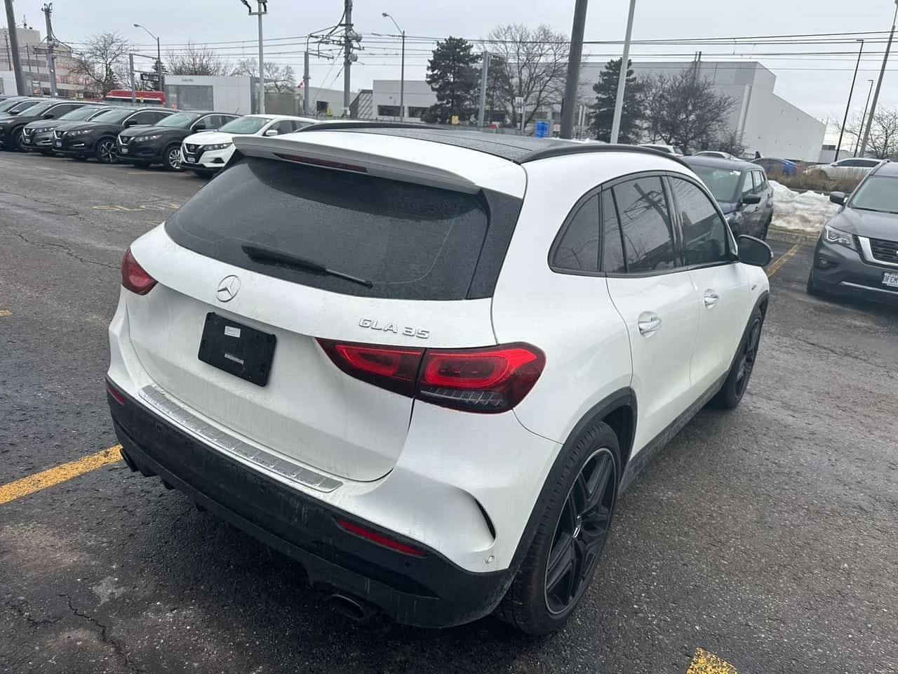 Mercedes-Benz GLA AMG 35  CARFAX, снимка 11 - Автомобили и джипове - 53779675